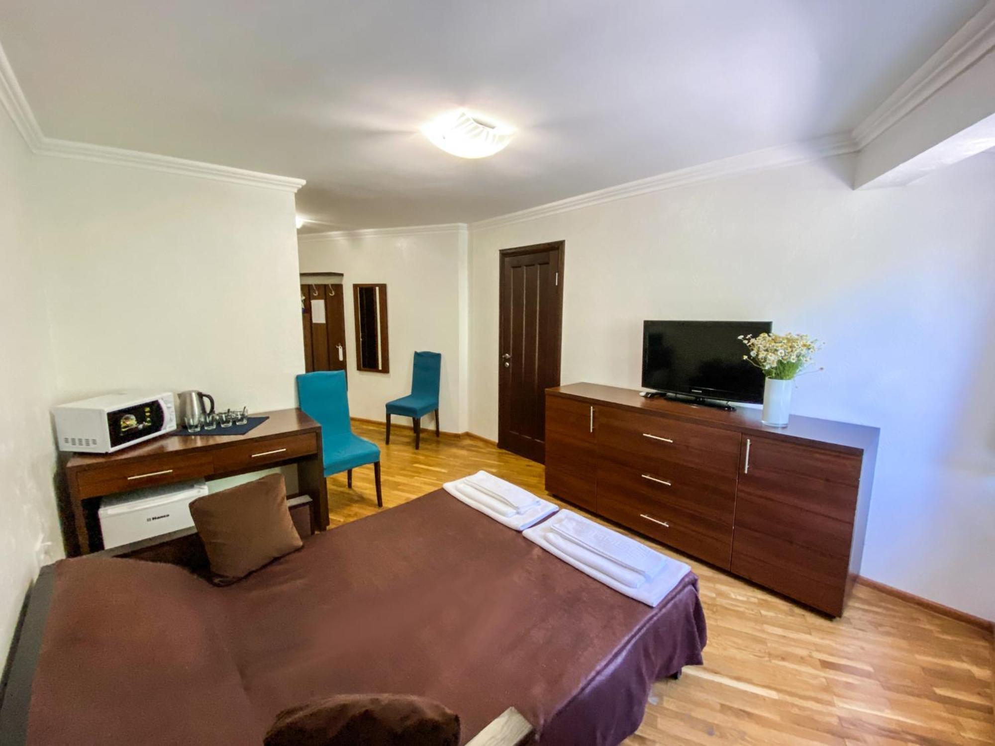 Shpinat Hotel Odesa Exterior foto