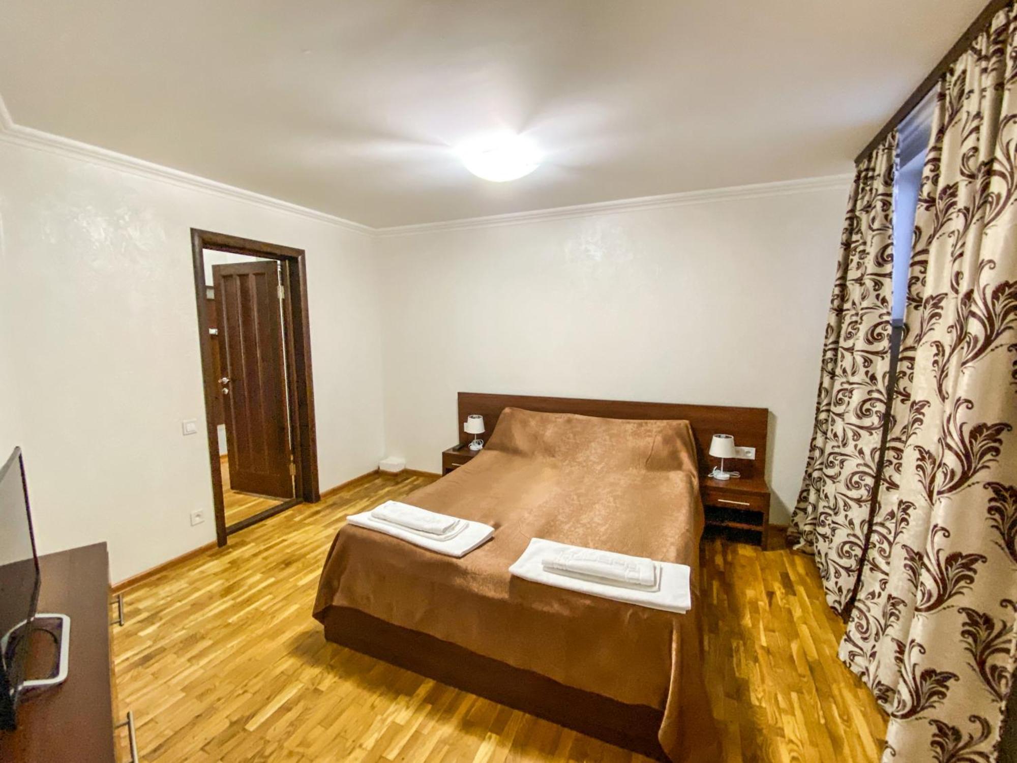 Shpinat Hotel Odesa Exterior foto